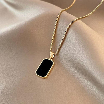 CUEEN BLACK RECTANGLE PENDANT NECKLACE