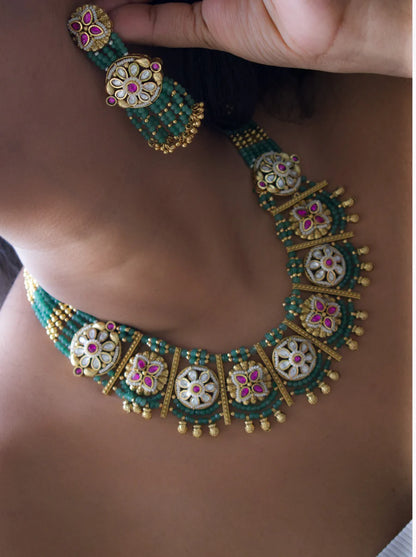 Emerald Grace Kundan Necklace Set