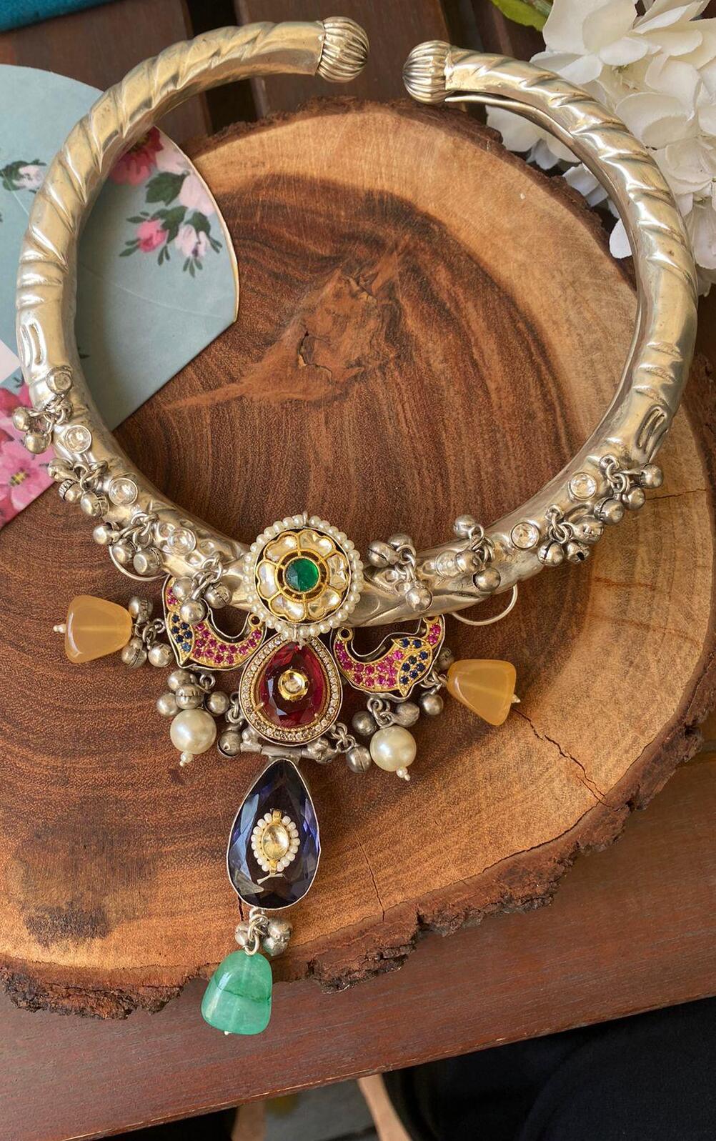 Banjaran Hasli Twistable Flexible Statement Necklace