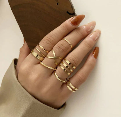 CUEEN MULTI DESIGN GOLD FINGER RING SET (ADJUSTABLE)